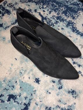 Artisan By Zigi Black Pointed Slip-On Women’s Boots